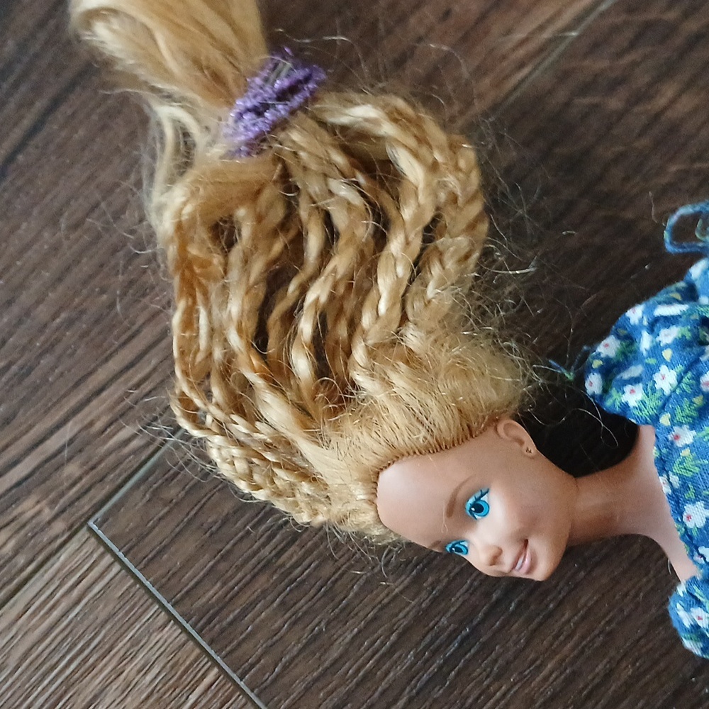 Barbie‎ - Picture 3 of 7